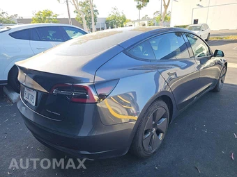 2022 Tesla Model 3 Long Range - miniatura 3