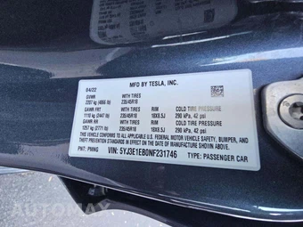 2022 Tesla Model 3 Long Range - miniatura 5