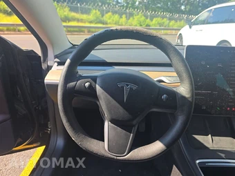 2022 Tesla Model 3 Long Range – miniatura 10