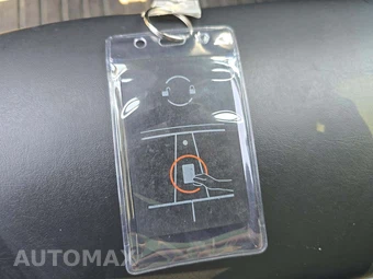 2022 Tesla Model 3 Long Range - miniatura 8