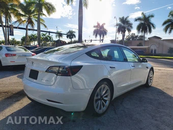 2022 Tesla Model 3 Long Range - miniatura 10