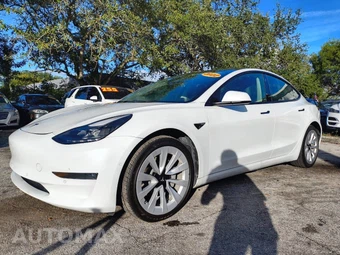 2022 Tesla Model 3 Long Range - miniatura 2