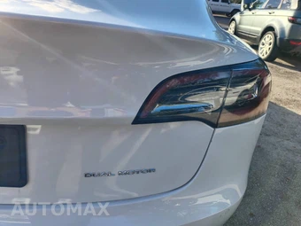 2022 Tesla Model 3 Long Range - miniatura 23