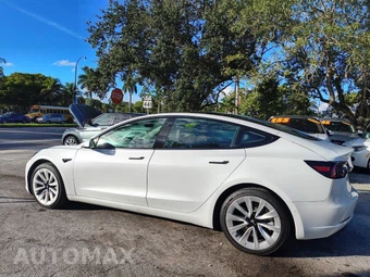 2022 Tesla Model 3 Long Range - miniatura 5