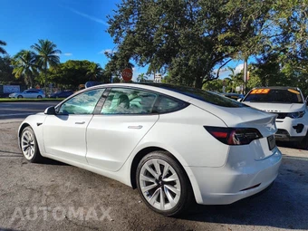2022 Tesla Model 3 Long Range - miniatura 6