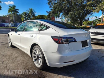 2022 Tesla Model 3 Long Range - miniatura 7