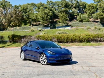 2022 Tesla Model 3 Long Range - miniatura 5