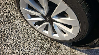 2022 Tesla Model 3 Long Range – miniatura 26