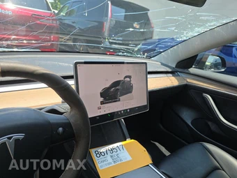 2022 Tesla Model 3 Long Range - miniatura 11