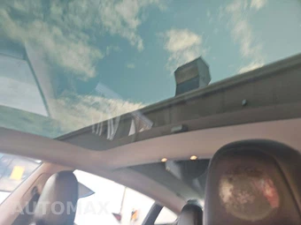 2022 Tesla Model 3 Long Range - miniatura 11