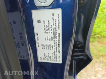 2022 Tesla Model 3 Long Range - miniatura 17