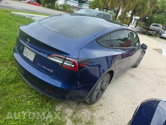 2022 Tesla Model 3 Long Range - miniatura 4