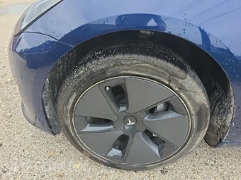 2022 Tesla Model 3 Long Range - miniatura 8