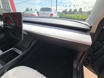 2022 Tesla Model 3 Long Range – miniatura 17