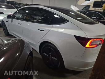 2022 Tesla Model 3 Long Range - miniatura 2