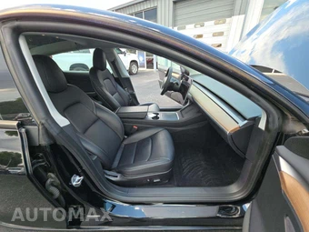 2022 Tesla Model 3 Long Range - miniatura 15