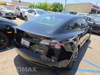 2022 Tesla Model 3 Performance - miniatura 3