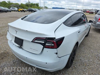 2022 Tesla Model 3 Performance - miniatura 4