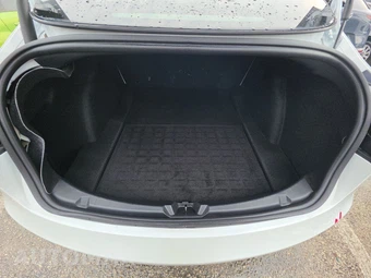 2022 Tesla Model 3 Performance - miniatura 16