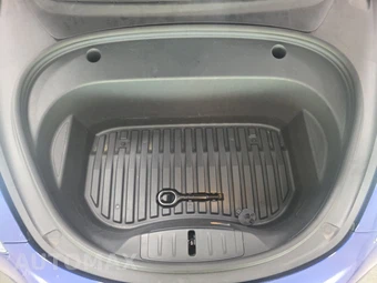 2022 Tesla Model 3 Standard Range – miniatura 15