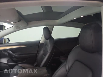 2022 Tesla Model 3 Standard Range – miniatura 17