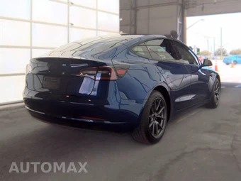2022 Tesla Model 3 Standard Range – miniatura 4