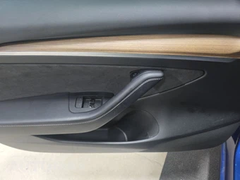 2022 Tesla Model 3 Standard Range – miniatura 9