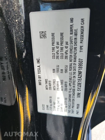 2022 Tesla Model 3 Standard Range – miniatura 14