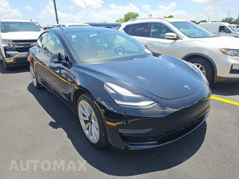 2022 Tesla Model 3 Standard Range – miniatura 3