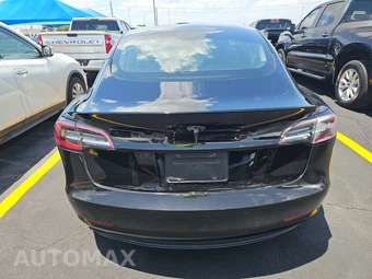 2022 Tesla Model 3 Standard Range – miniatura 5