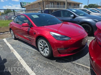 2022 Tesla Model 3 Standard Range - miniatura 3
