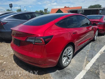 2022 Tesla Model 3 Standard Range - miniatura 4