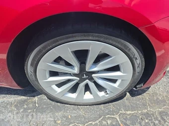 2022 Tesla Model 3 Standard Range - miniatura 9