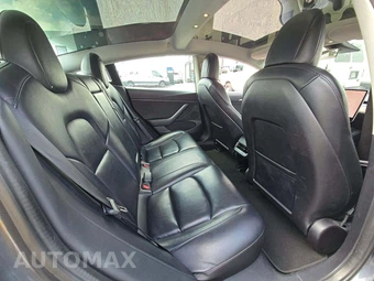 2022 Tesla Model 3 Standard Range – miniatura 13