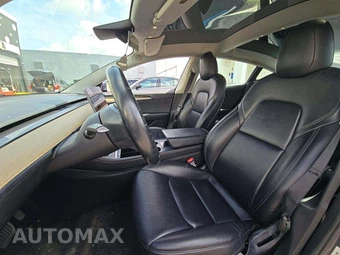 2022 Tesla Model 3 Standard Range – miniatura 3