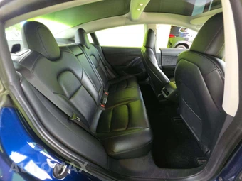 2022 Tesla Model 3 Standard Range – miniatura 17