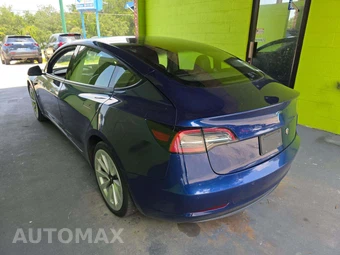 2022 Tesla Model 3 Standard Range – miniatura 2