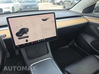 2022 Tesla Model 3 Standard Range – miniatura 10