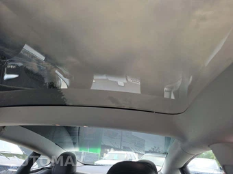 2022 Tesla Model 3 Standard Range – miniatura 11