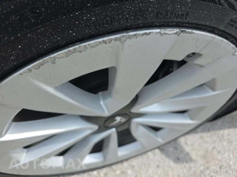 2022 Tesla Model 3 Standard Range – miniatura 23