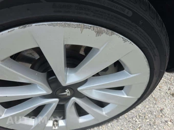 2022 Tesla Model 3 Standard Range – miniatura 24