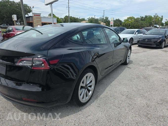 2022 Tesla Model 3 Standard Range – miniatura 3