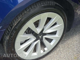 2022 Tesla Model 3 Standard Range – miniatura 26