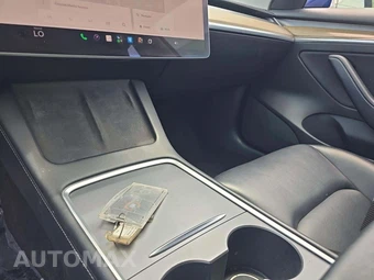 2022 Tesla Model 3 Standard Range – miniatura 8