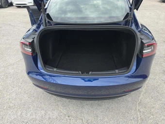 2022 Tesla Model 3 Standard Range - miniatura 11