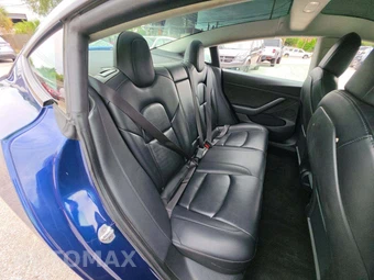 2022 Tesla Model 3 Standard Range - miniatura 13