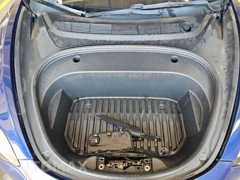 2022 Tesla Model 3 Standard Range – miniatura 15