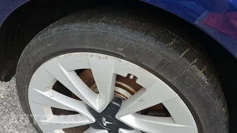 2022 Tesla Model 3 Standard Range – miniatura 32