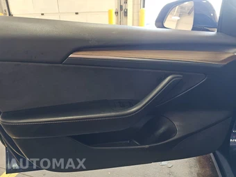 2022 Tesla Model 3 Standard Range – miniatura 9