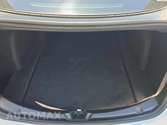 2022 Tesla Model 3 Standard Range - miniatura 14